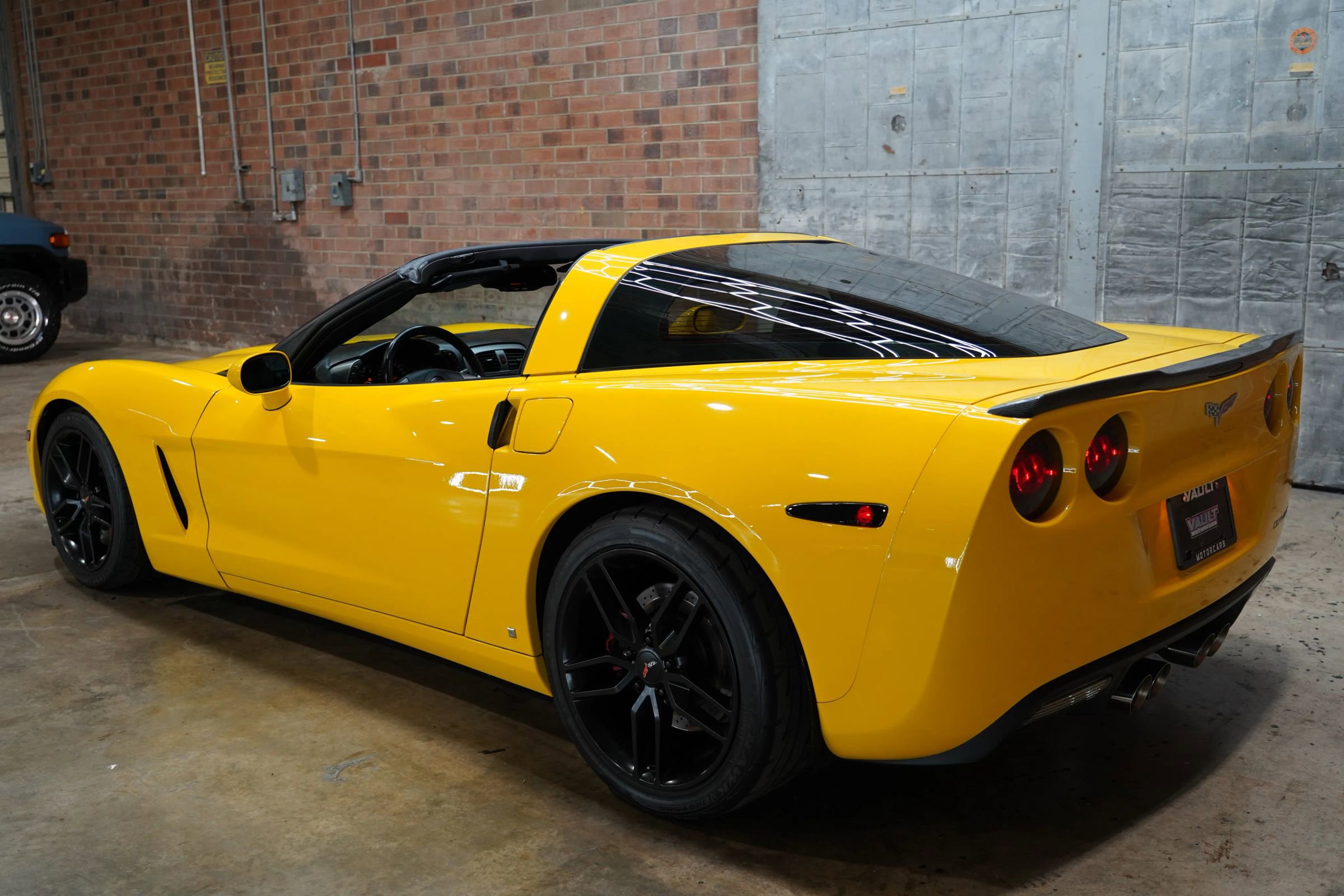 Used 2006 Chevrolet Corvette Coupe w/ Preferred Equipment Group image 43