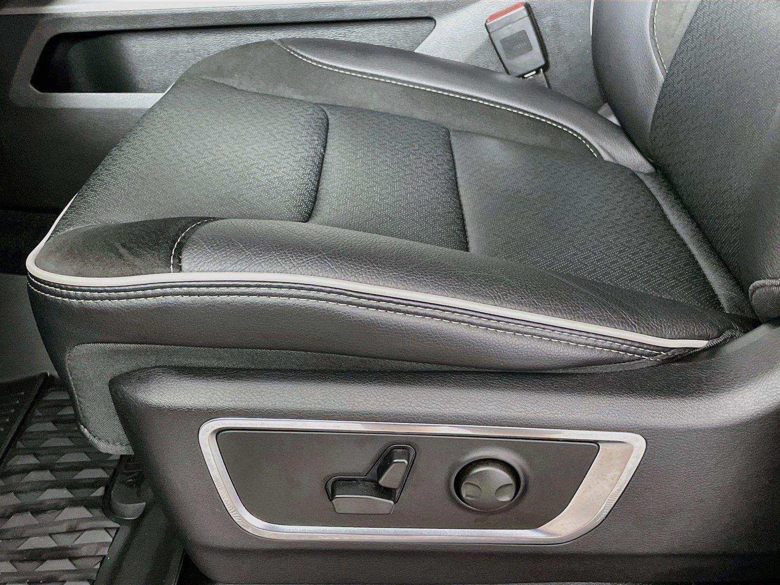 Used 2026 RAM 1500 Laramie w/ Advanced Safety Group II AWD/4WD image 23