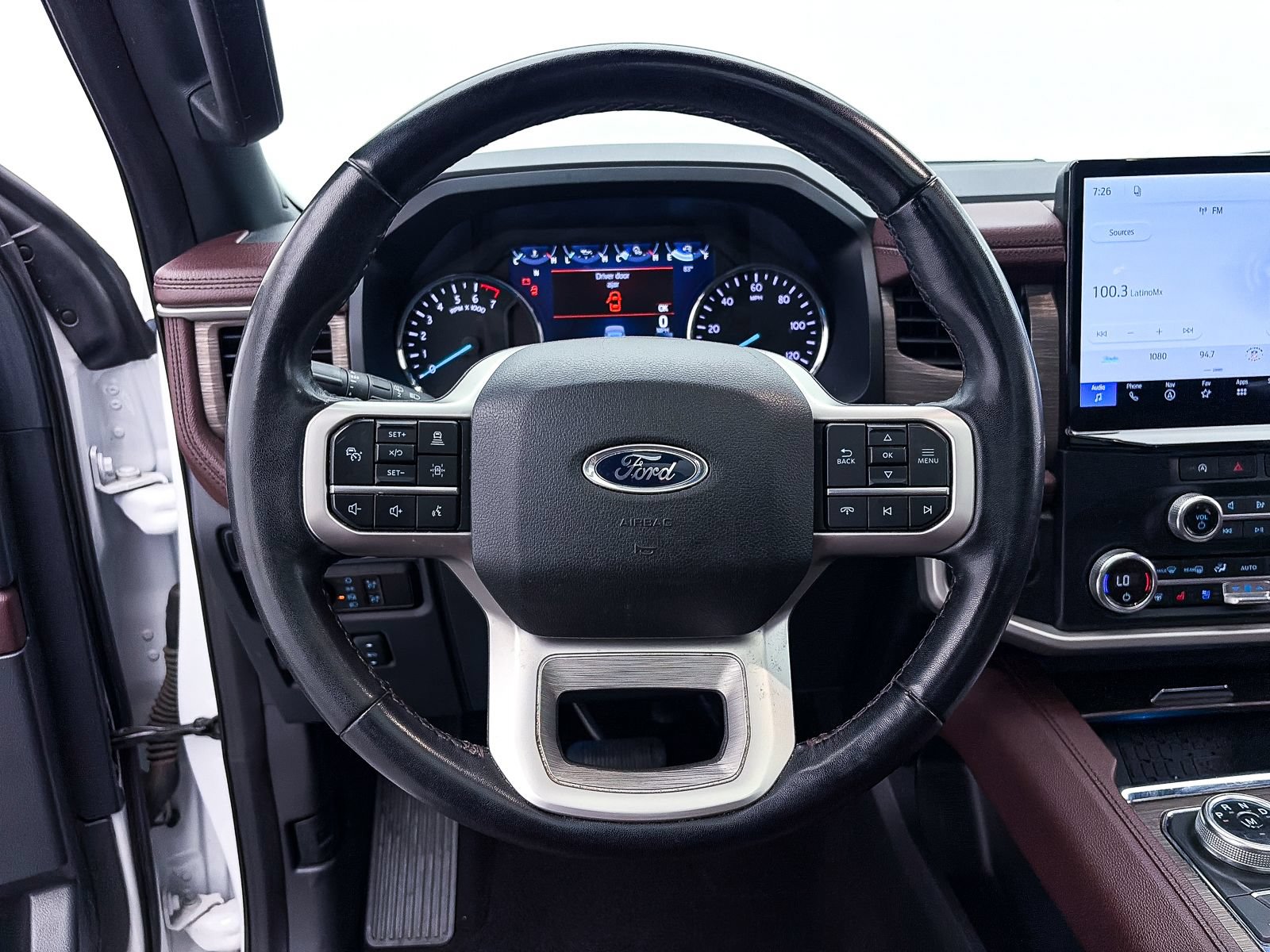 Used 2024 Ford Expedition Limited AWD/4WD image 32