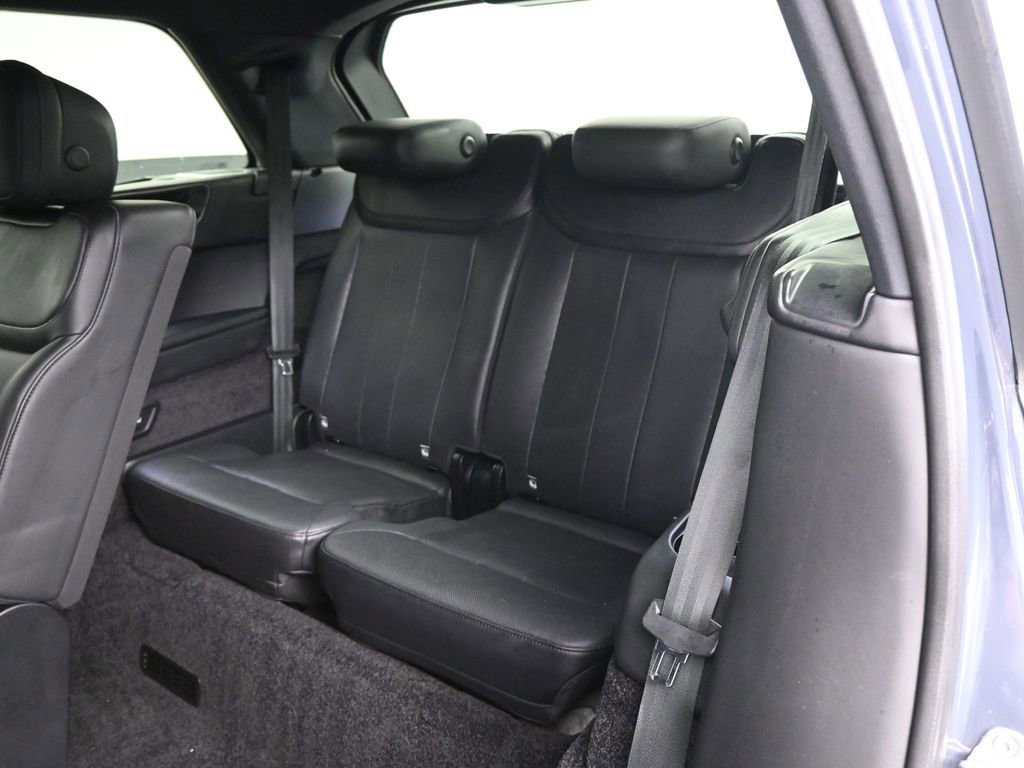 Used 2024 Land Rover Range Rover Long Wheelbase SE image 7