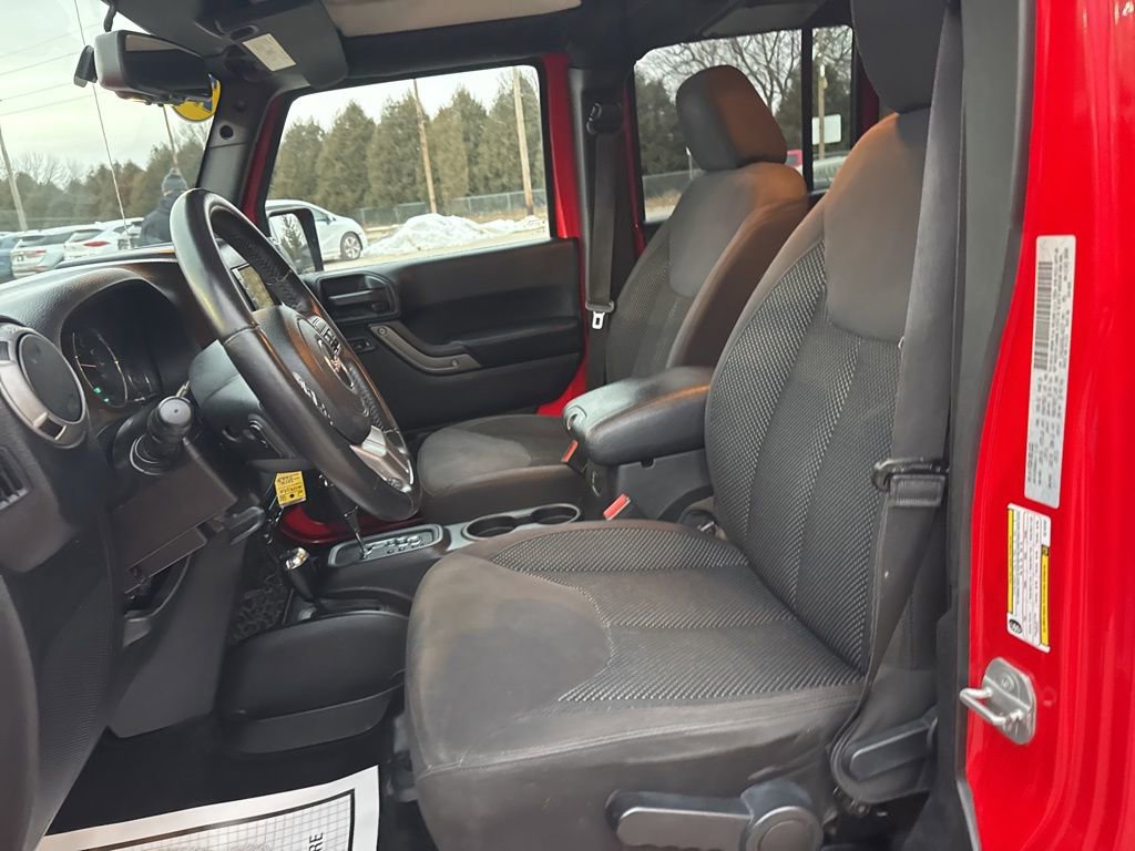 Used 2016 Jeep Wrangler Unlimited Sport image 7
