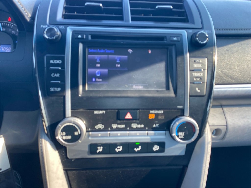 Used 2014 Toyota Camry LE image 14