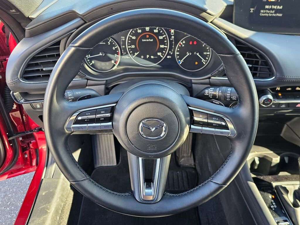 Used 2023 MAZDA MAZDA3 s image 27