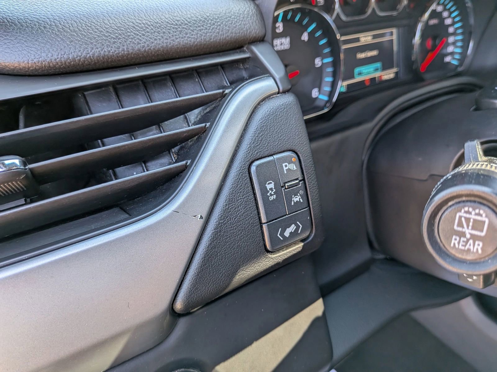 Used 2016 Chevrolet Suburban LTZ image 62