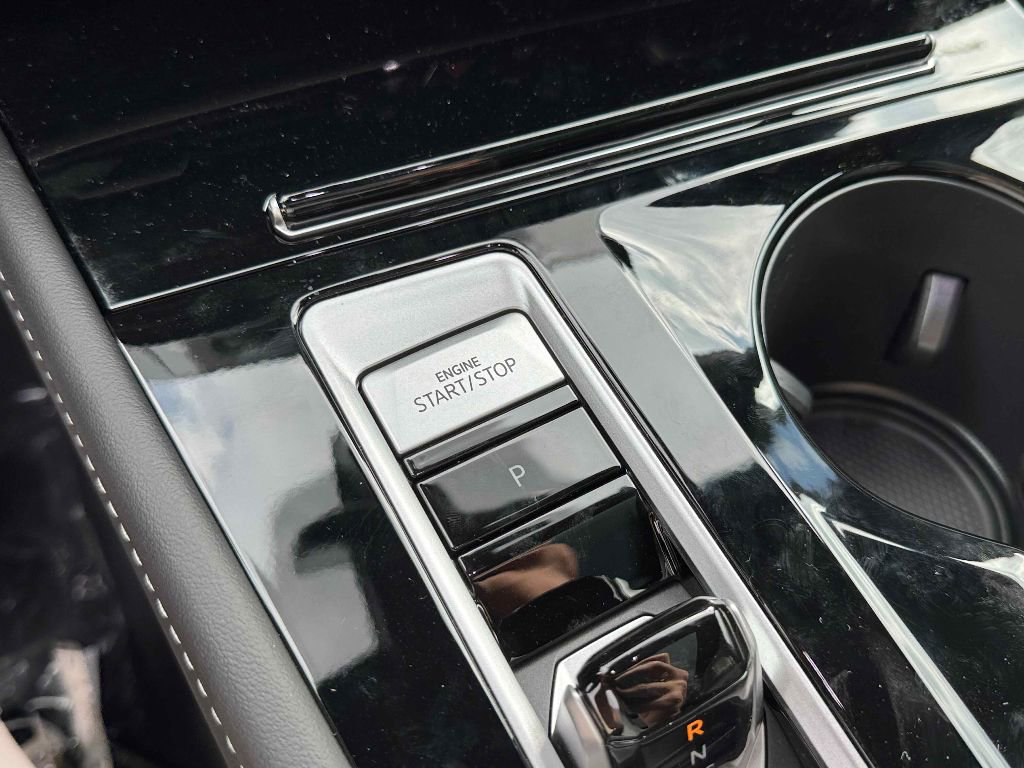 New 2026 Volkswagen Atlas Cross Sport SEL R-Line image 21