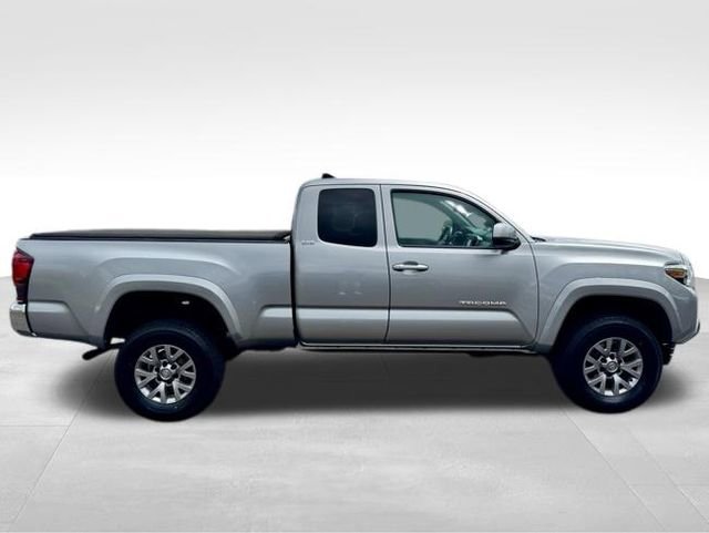 Used 2019 Toyota Tacoma SR5 AWD/4WD image 9