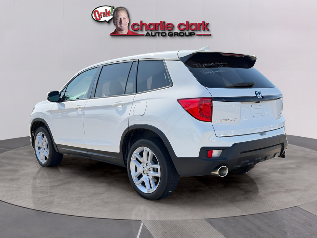Used 2025 Honda Passport EX-L image 4