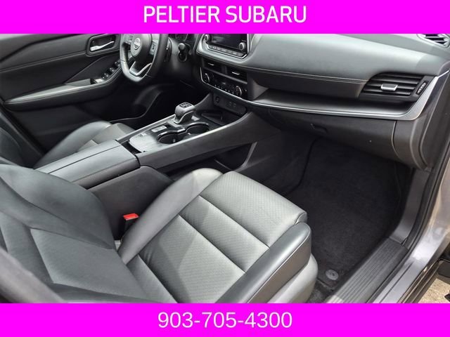 Used 2024 Nissan Rogue SV w/ SV Premium Package FWD image 12