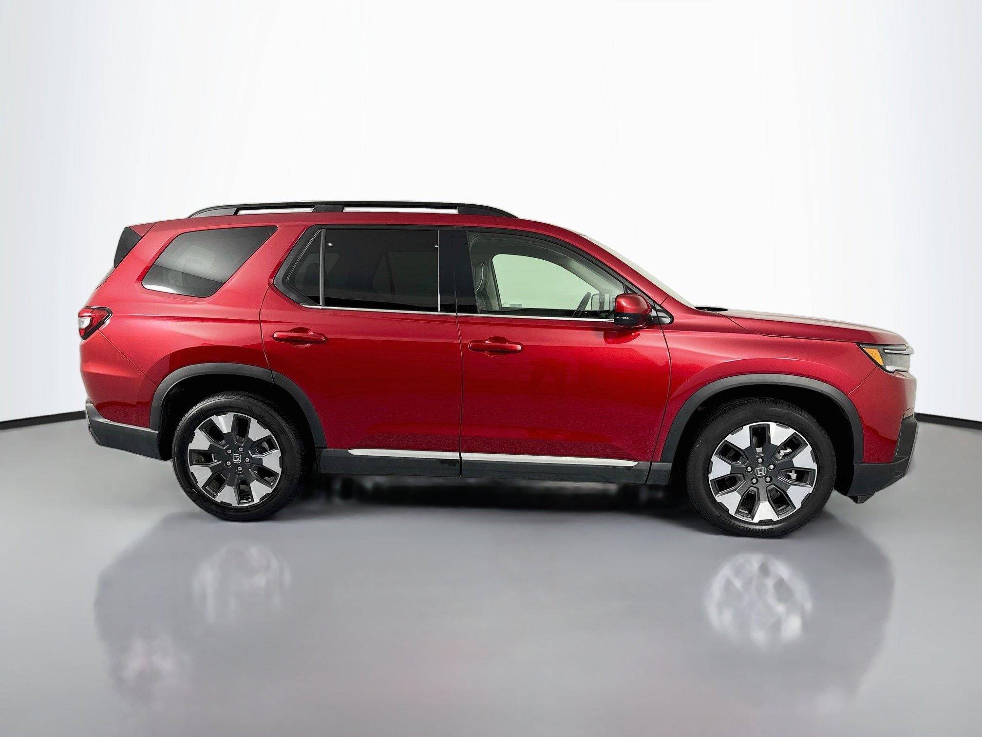 Certified 2026 Honda Pilot Elite image 4