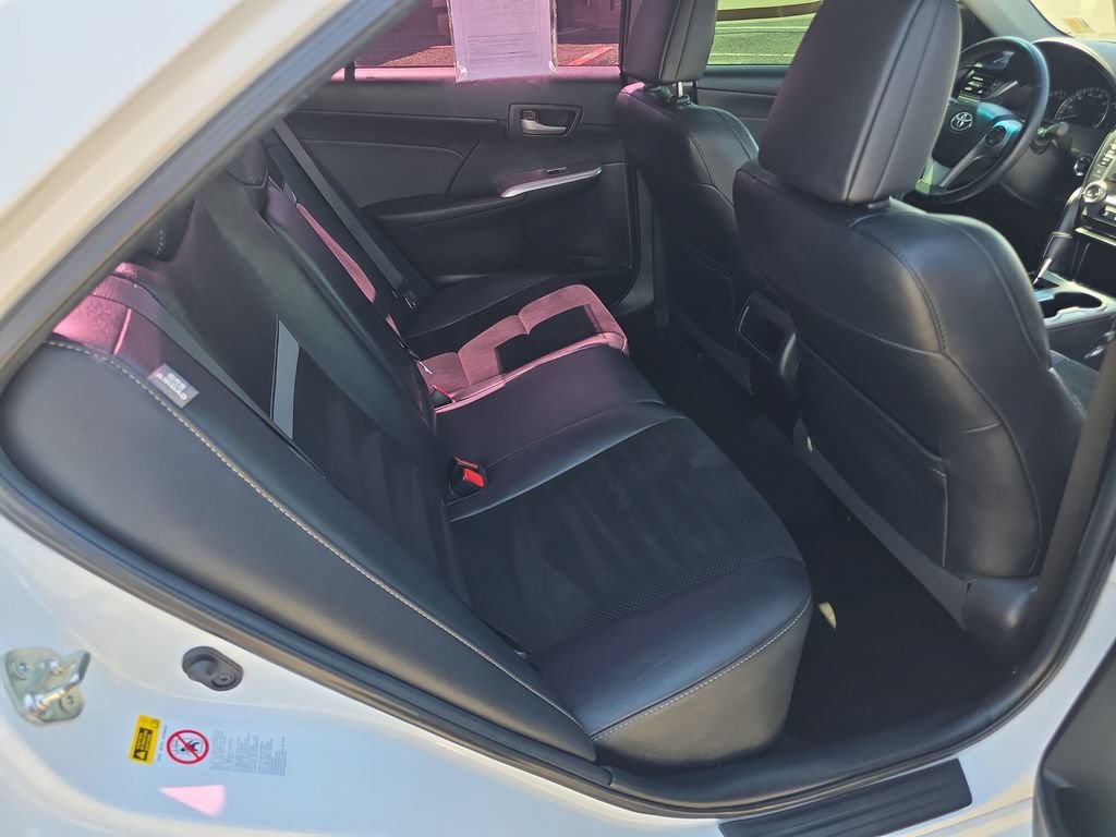 Used 2014 Toyota Camry SE w/ Leather Package FWD image 29