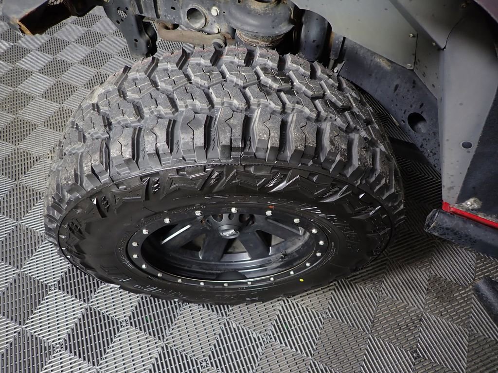 Used 2018 Jeep Wrangler Unlimited Sport image 37