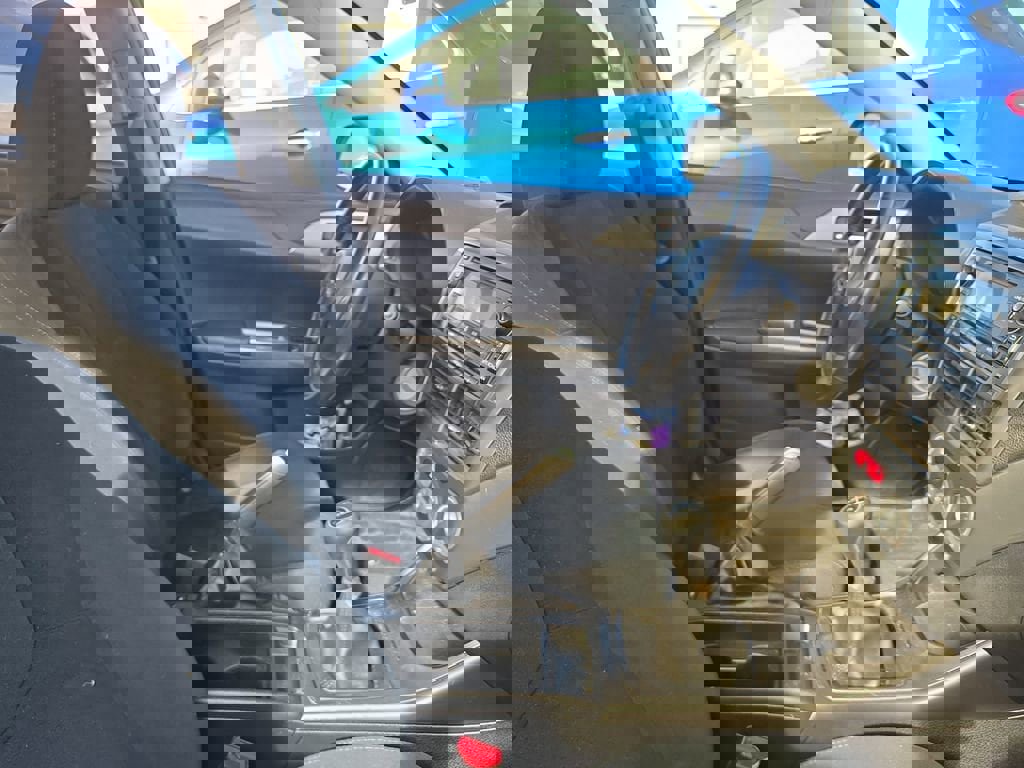 Used 2011 Subaru Impreza 2.5i Premium w/ PWR Moonroof Value Pkg image 5