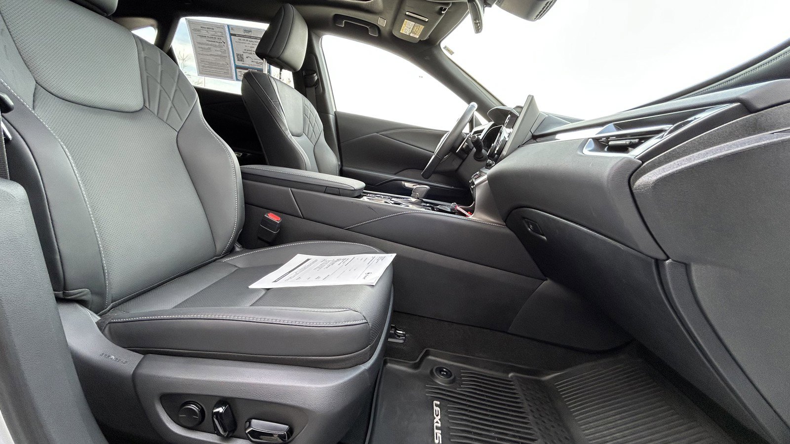 Used 2024 Lexus RX 350 AWD w/ Technology Package image 19