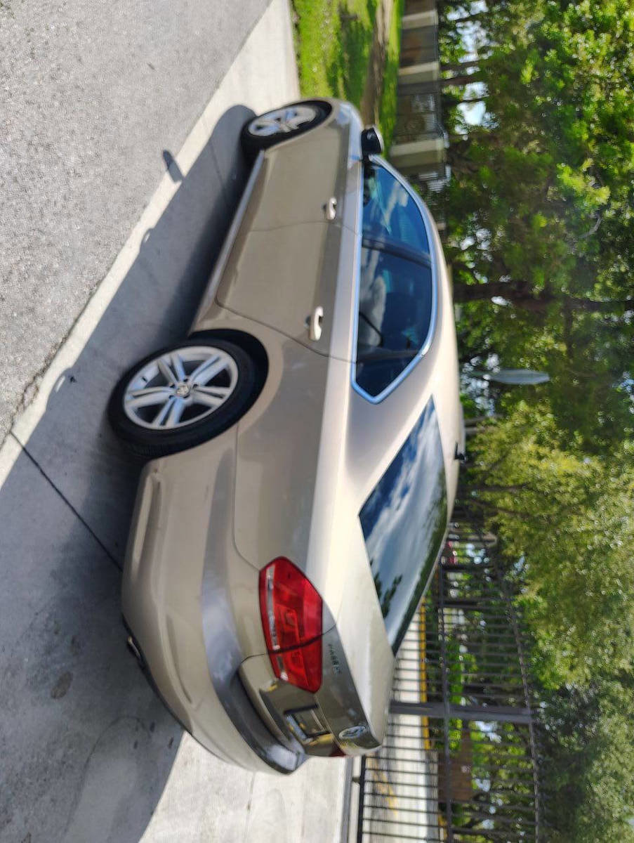 Used 2015 Volkswagen Passat TDI SE image 13