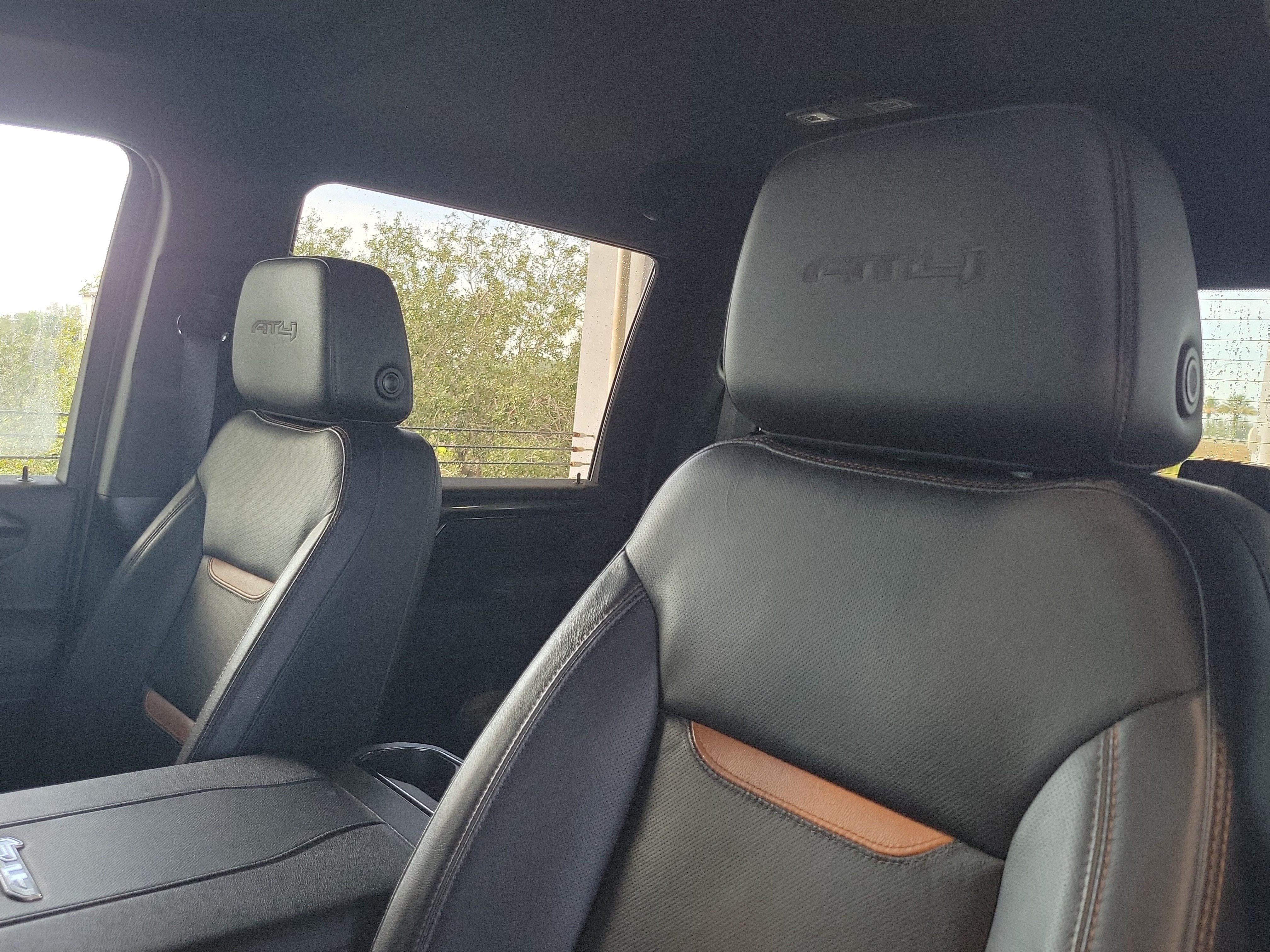Used 2025 GMC Sierra 2500 AT4 AWD/4WD image 19
