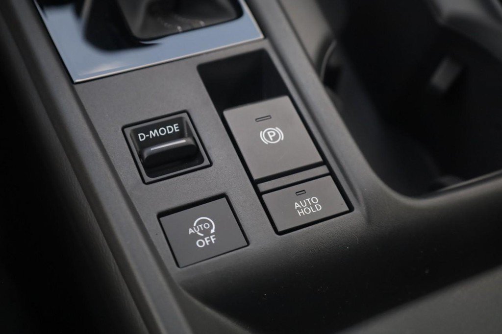 New 2026 Nissan Sentra SV w/ SV Convenience Package FWD image 17