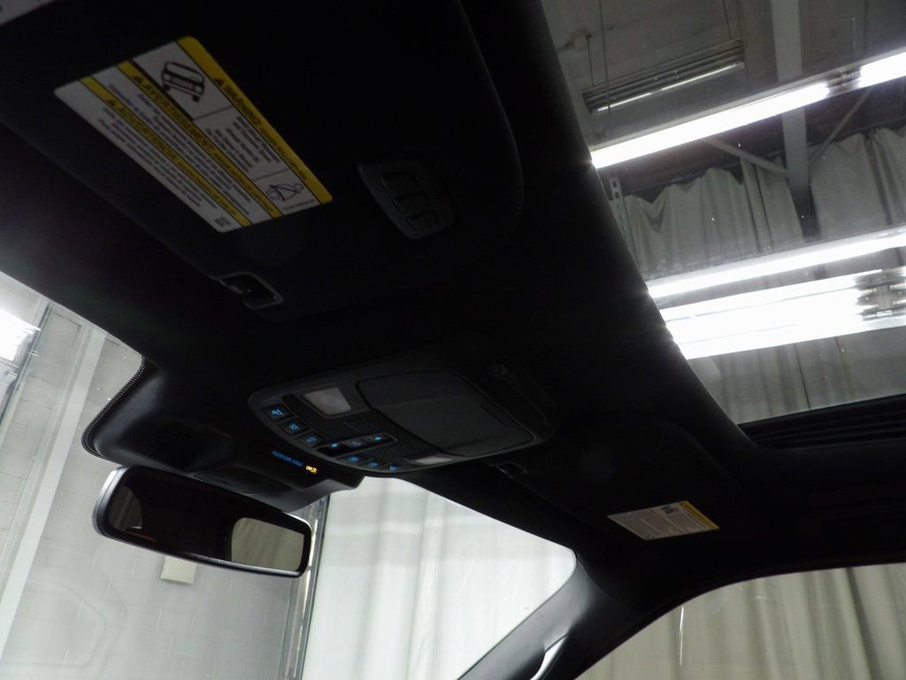 Used 2024 Ford Expedition Platinum image 21