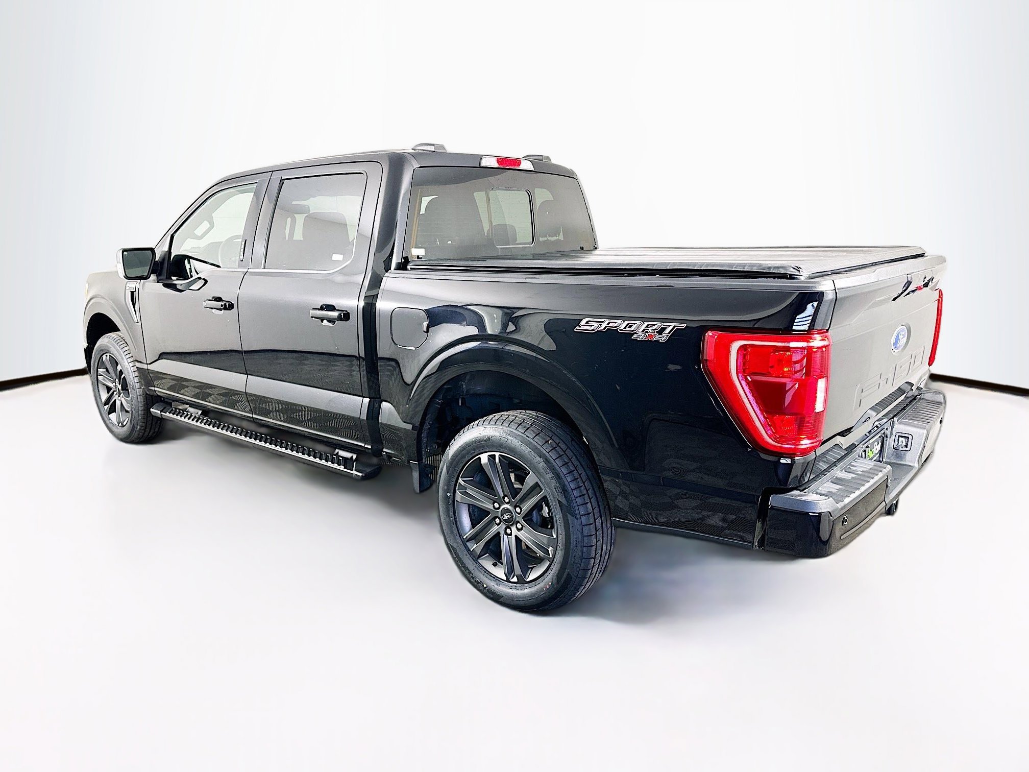 Used 2023 Ford F150 XLT w/ Equipment Group 302A High image 5