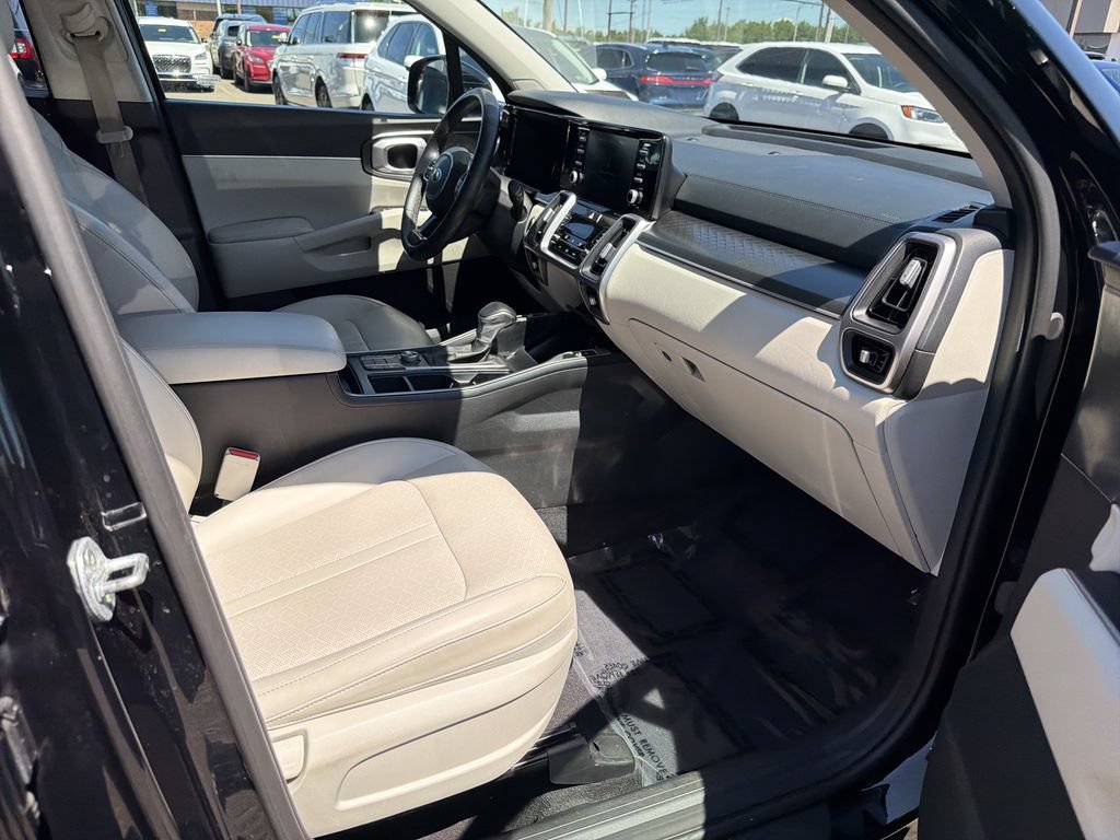 Used 2021 Kia Sorento S AWD/4WD image 15