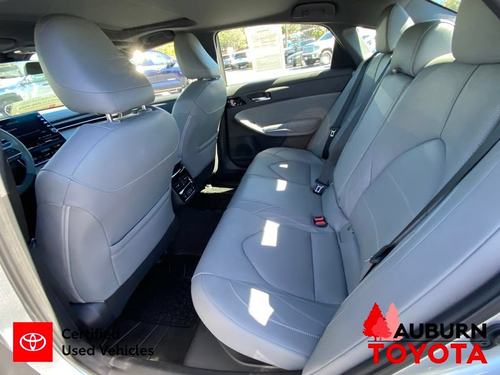 Certified 2019 Toyota Avalon Limited w/ Advanced Safety Package FWD image 24
