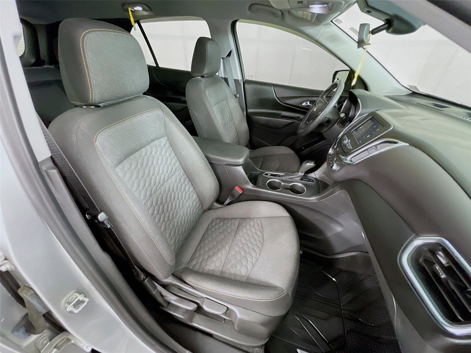 Used 2021 Chevrolet Equinox LT AWD/4WD image 29