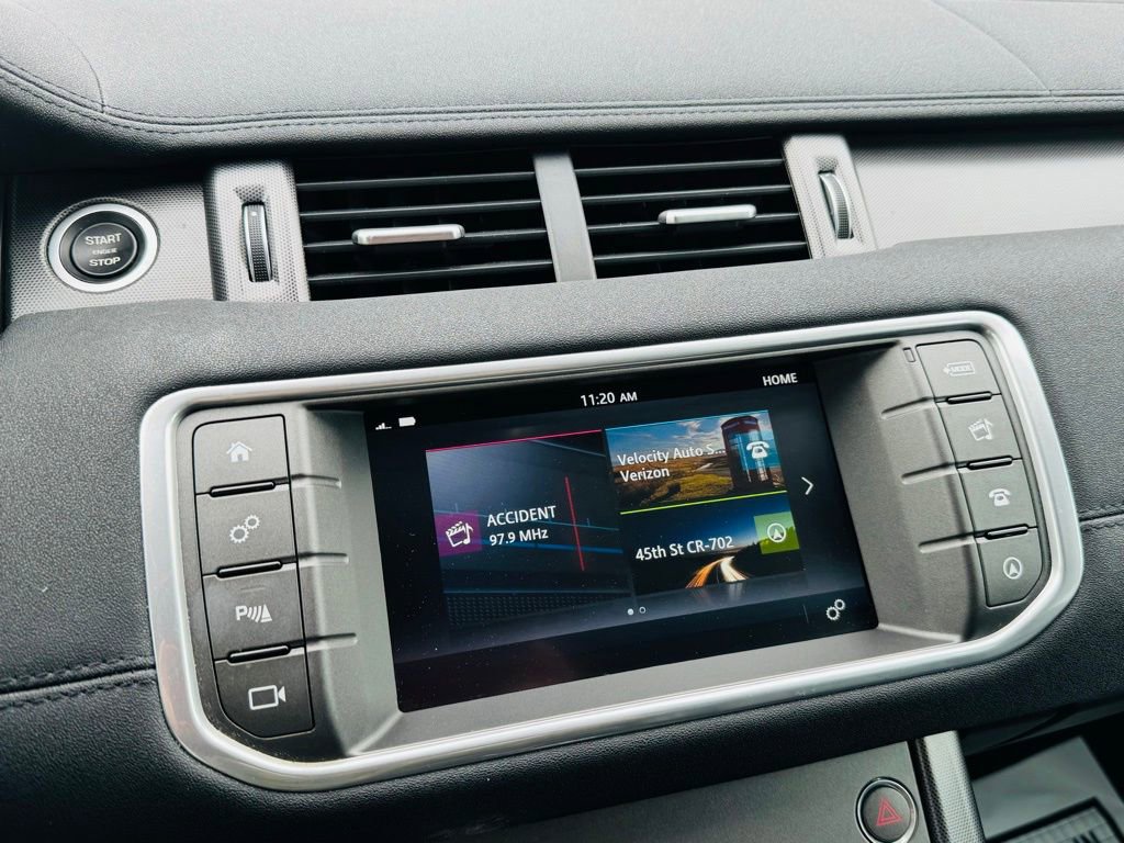 Used 2019 Land Rover Range Rover Evoque SE Premium image 20