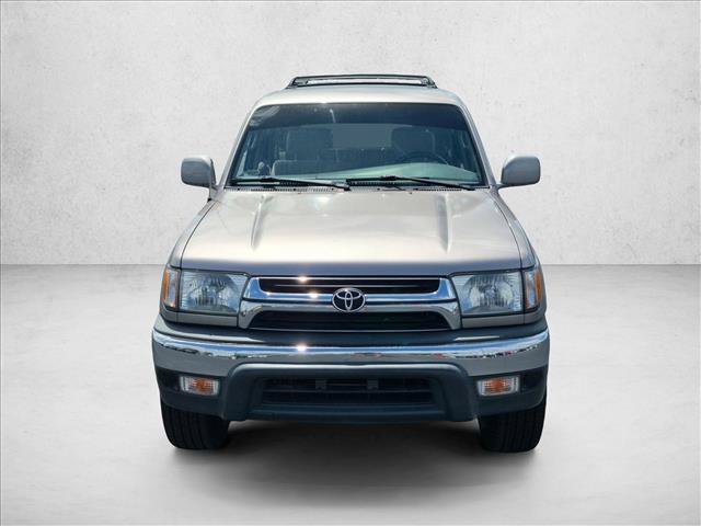 Used 2002 Toyota 4Runner SR5 RWD image 2