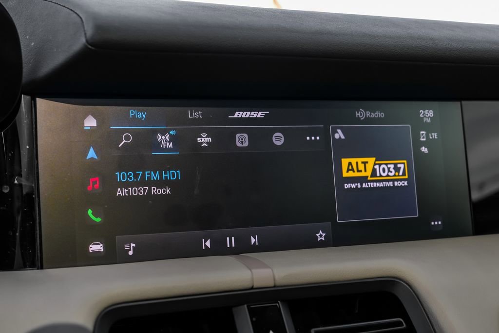 Used 2022 Porsche Taycan image 26