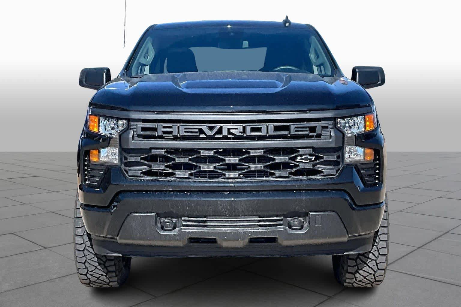 New 2026 Chevrolet Silverado 1500 Custom w/ Turbomax Blackout Package AWD/4WD image 4