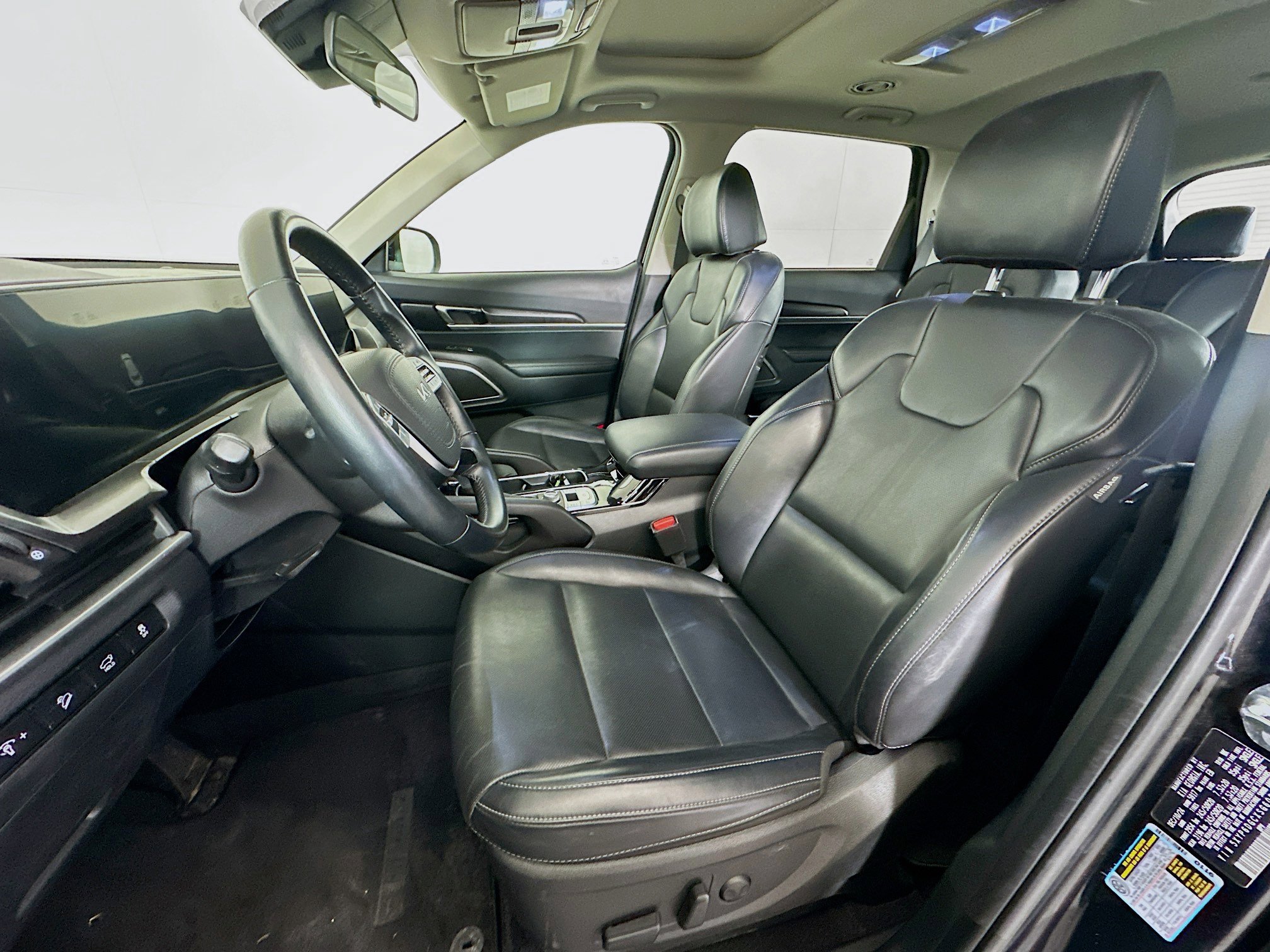 Used 2025 Kia Telluride S AWD/4WD image 13