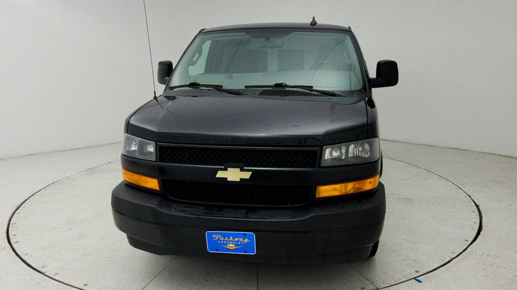 Used 2021 Chevrolet Express 2500 w/ Driver Convenience Package RWD image 2