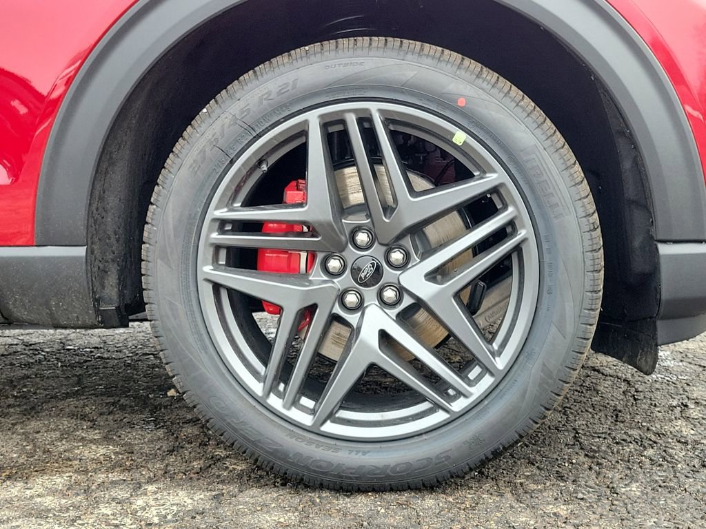 New 2026 Ford Explorer ST-Line w/ ST-Line Street Pack image 9