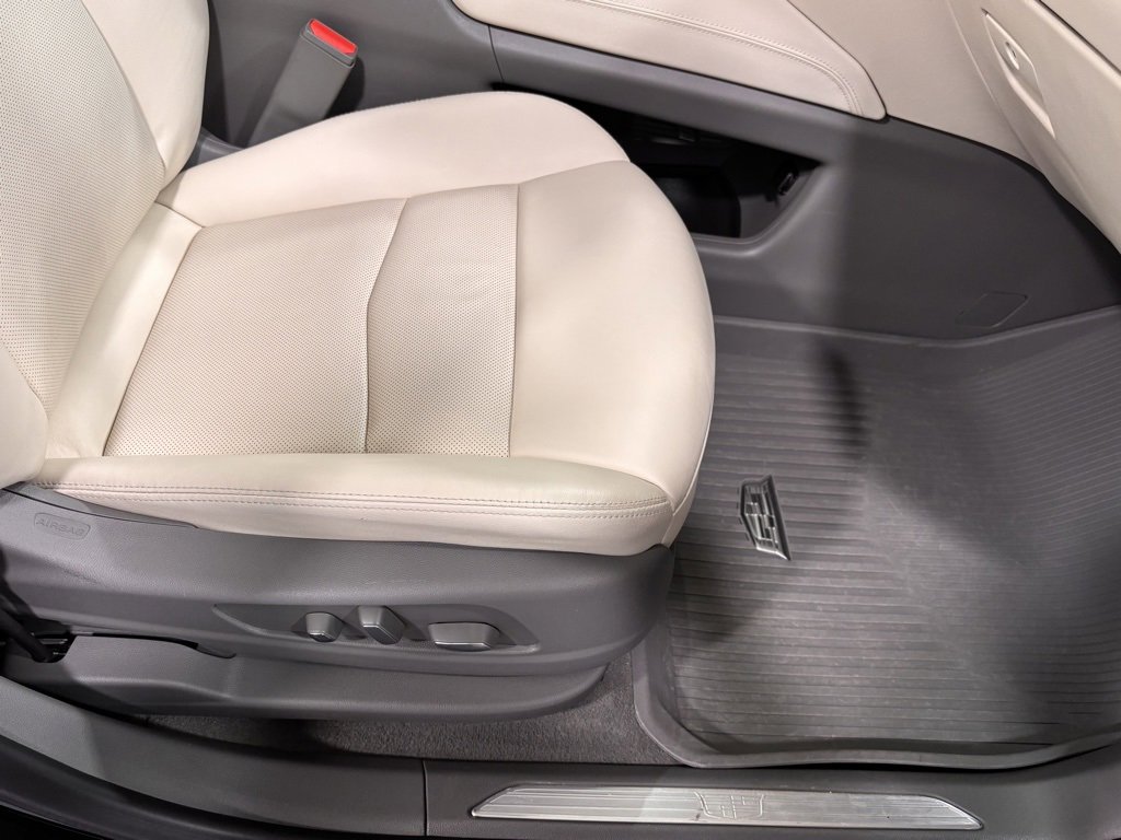 Used 2023 Cadillac XT5 Premium Luxury w/ LPO, Floor Liner Package image 17