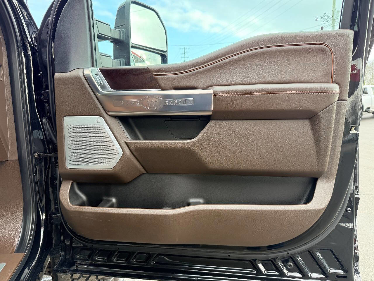 Used 2023 Ford F250 King Ranch w/ FX4 Off-Road Package image 43
