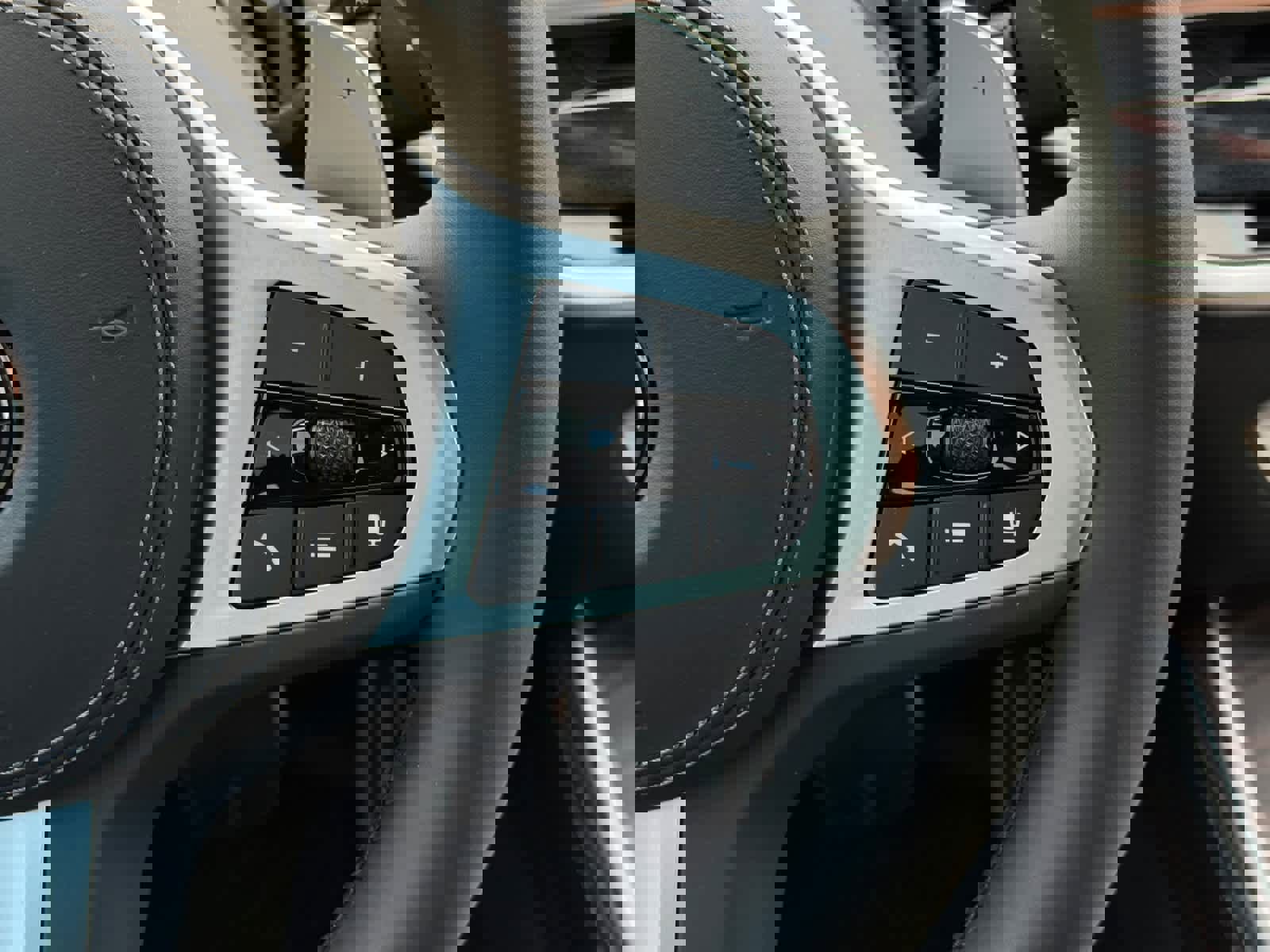 New 2026 BMW X5 xDrive40i w/ M Sport Package image 23