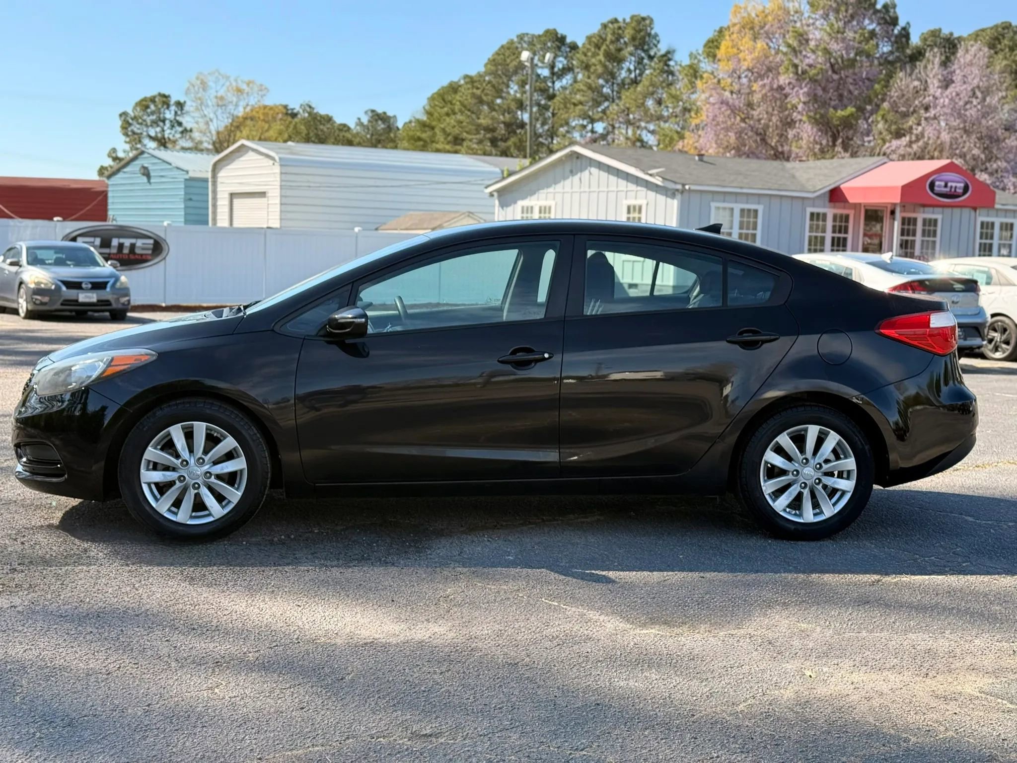 Used 2016 Kia Forte LX w/ LX Popular Plus Package image 4