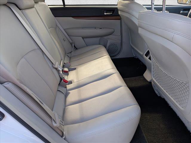 Used 2014 Subaru Outback 3.6R Limited image 19