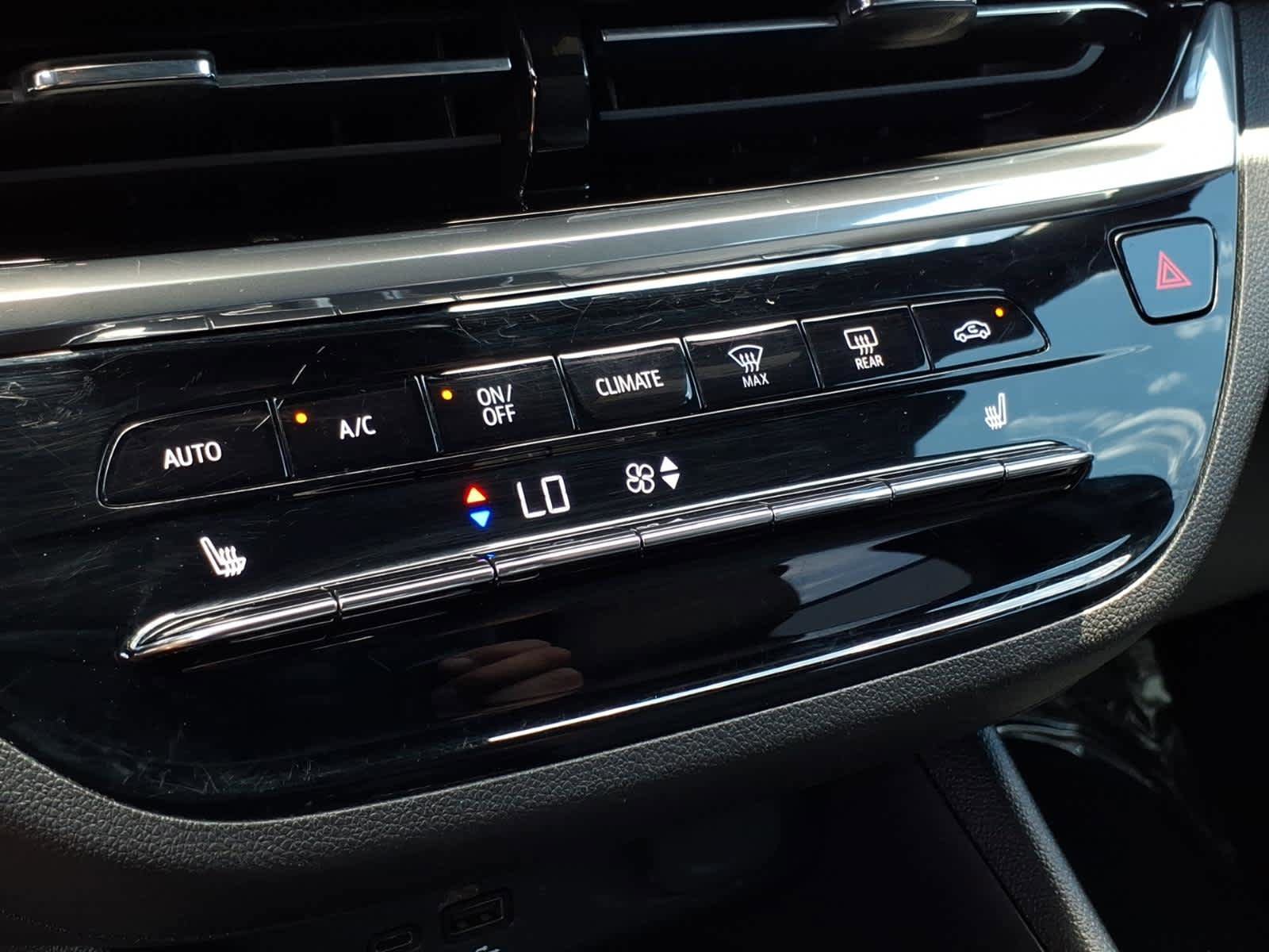 Used 2024 Buick Envista Avenir FWD image 39