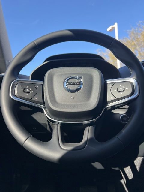 New 2025 Volvo XC40 B5 Core w/ Protection Package Premier image 12