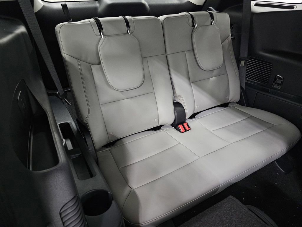 New 2026 Ford Explorer Active w/ Active Comfort Package AWD/4WD image 21
