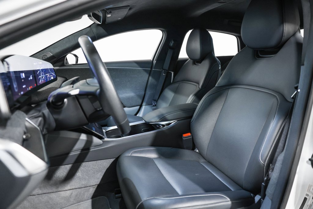 Used 2024 Lucid Air Pure image 28