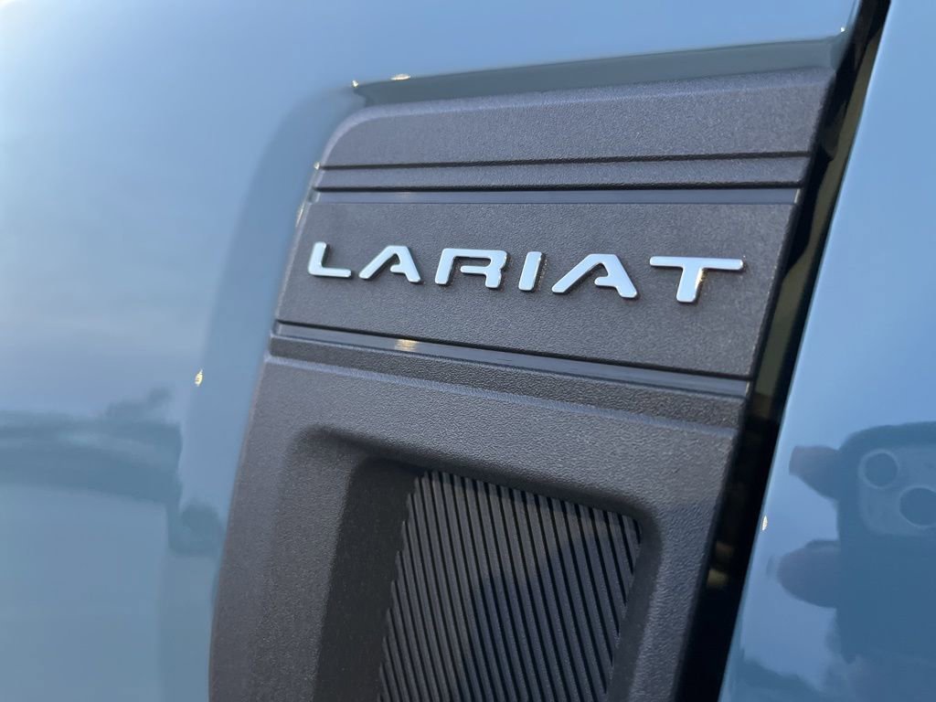 Used 2023 Ford Maverick Lariat w/ Lariat Luxury Package image 12