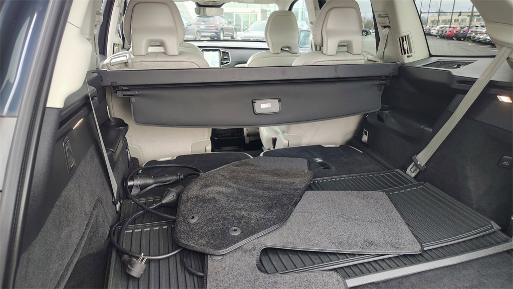Certified 2024 Volvo XC90 T8 Plus w/ Protection Package Premier image 34