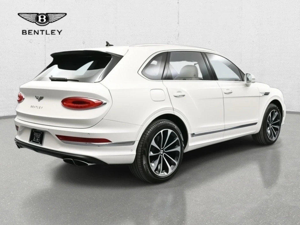 Certified 2023 Bentley Bentayga Plug-In Hybrid AWD/4WD image 3