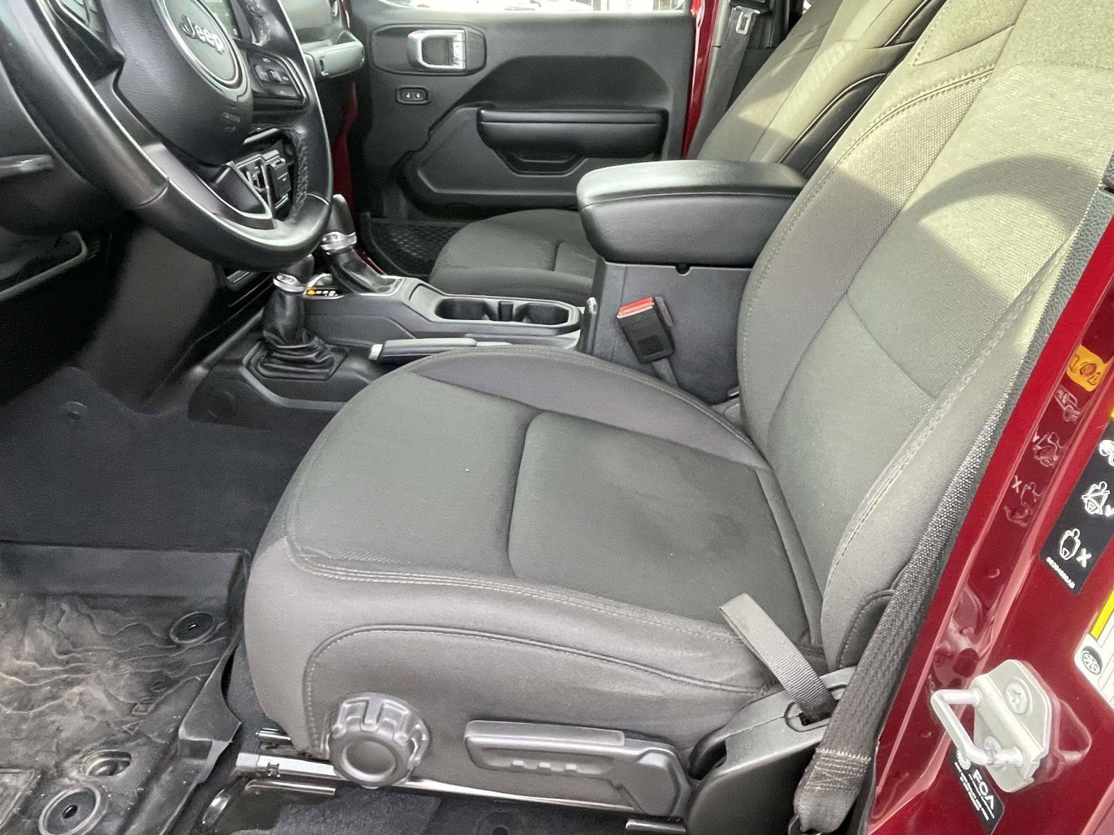 Used 2021 Jeep Gladiator Sport AWD/4WD image 7