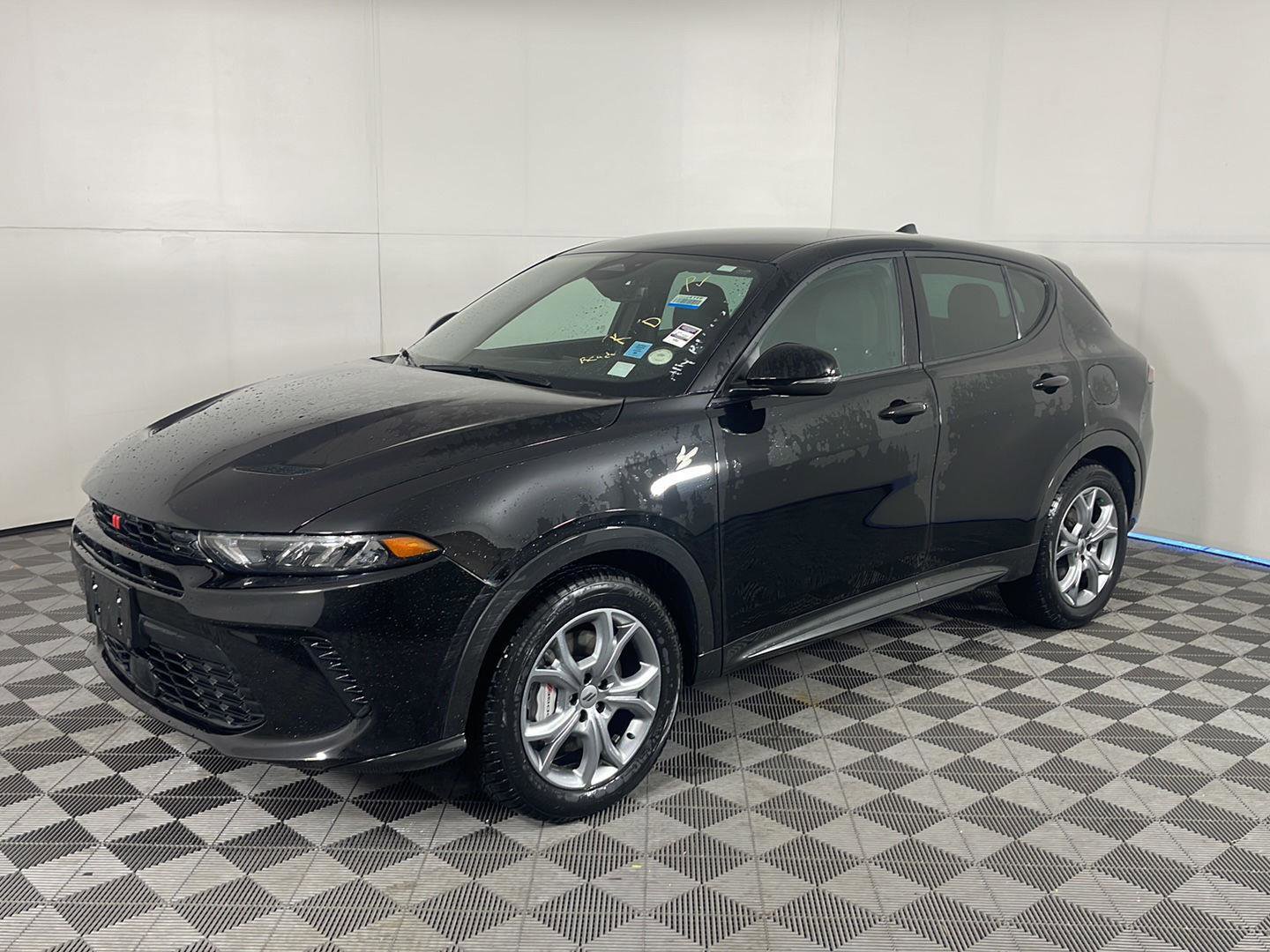 Used 2024 Dodge Hornet R/T image 1