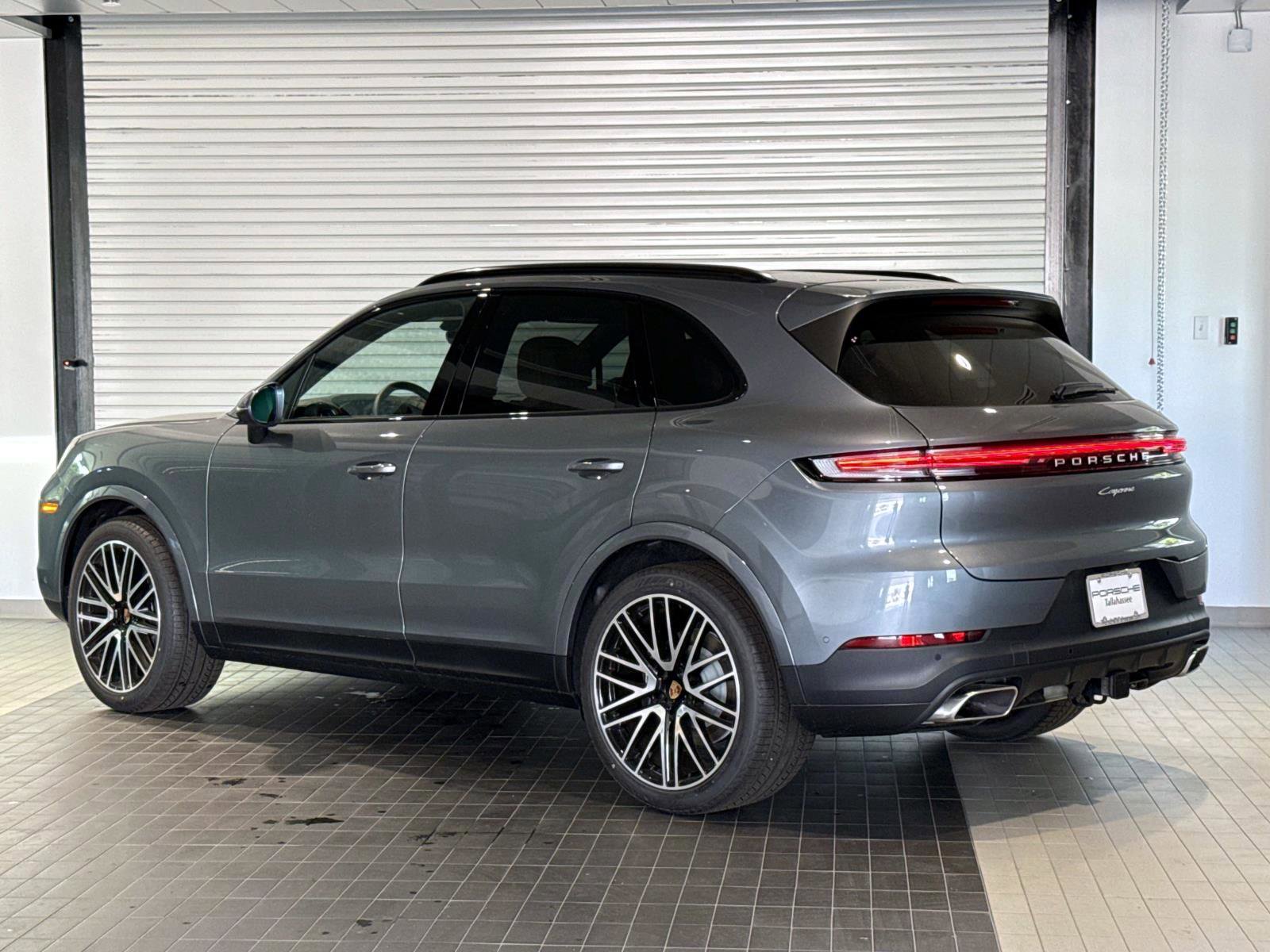 New 2026 Porsche Cayenne image 3
