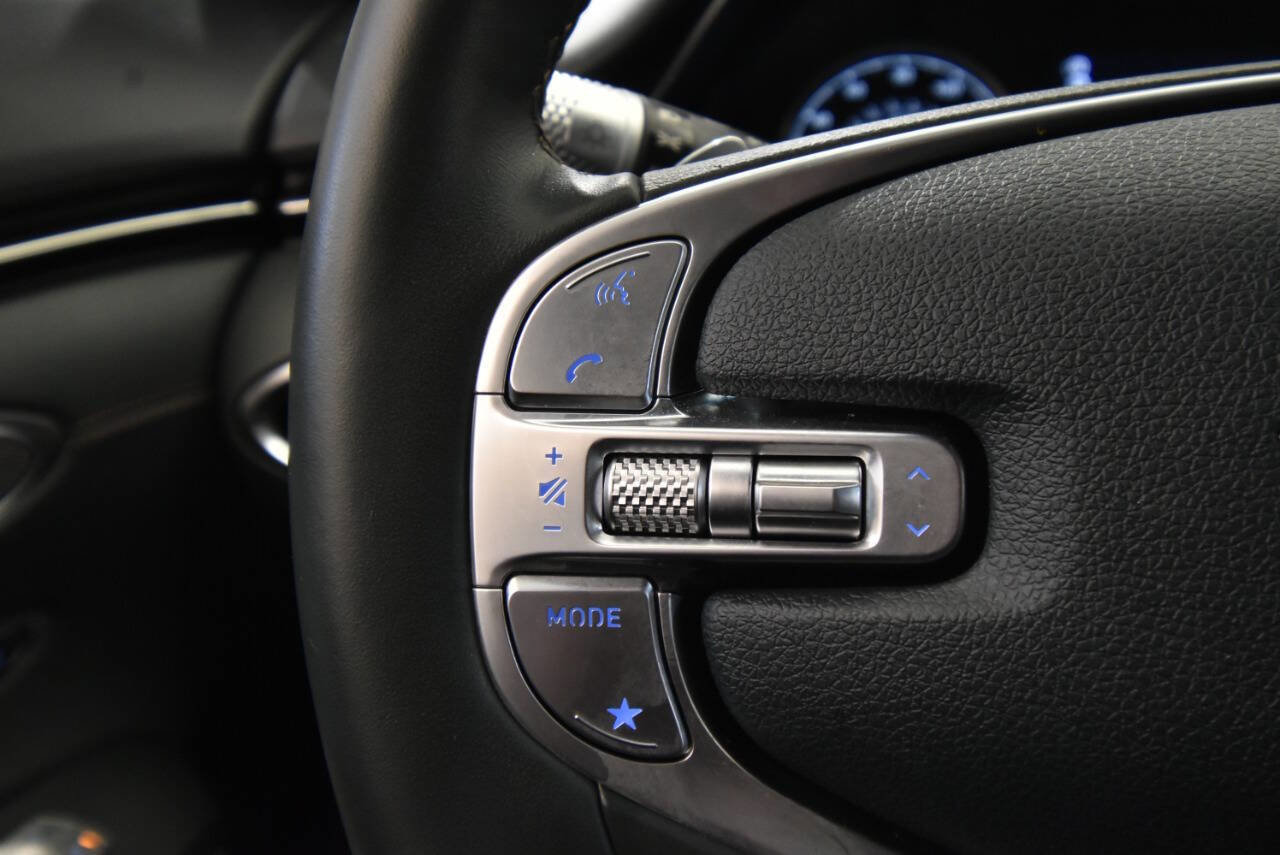 Used 2022 Genesis GV70 2.5T w/ Advanced Package image 27