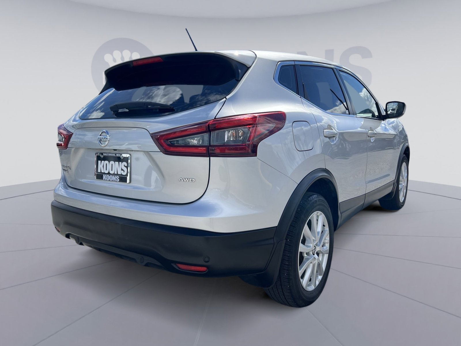 Used 2021 Nissan Rogue Sport S image 7