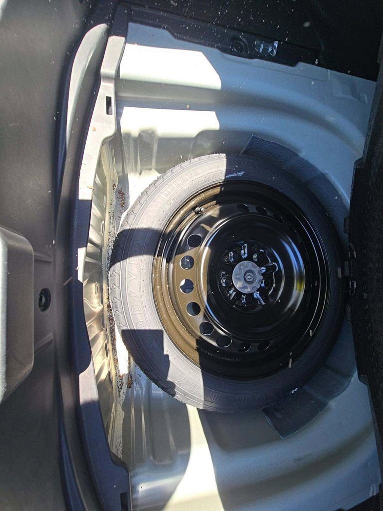 Used 2024 Lexus ES 350 F Sport w/ Accessory Package (Z2) FWD image 19